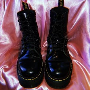 dr. martens sad jadons